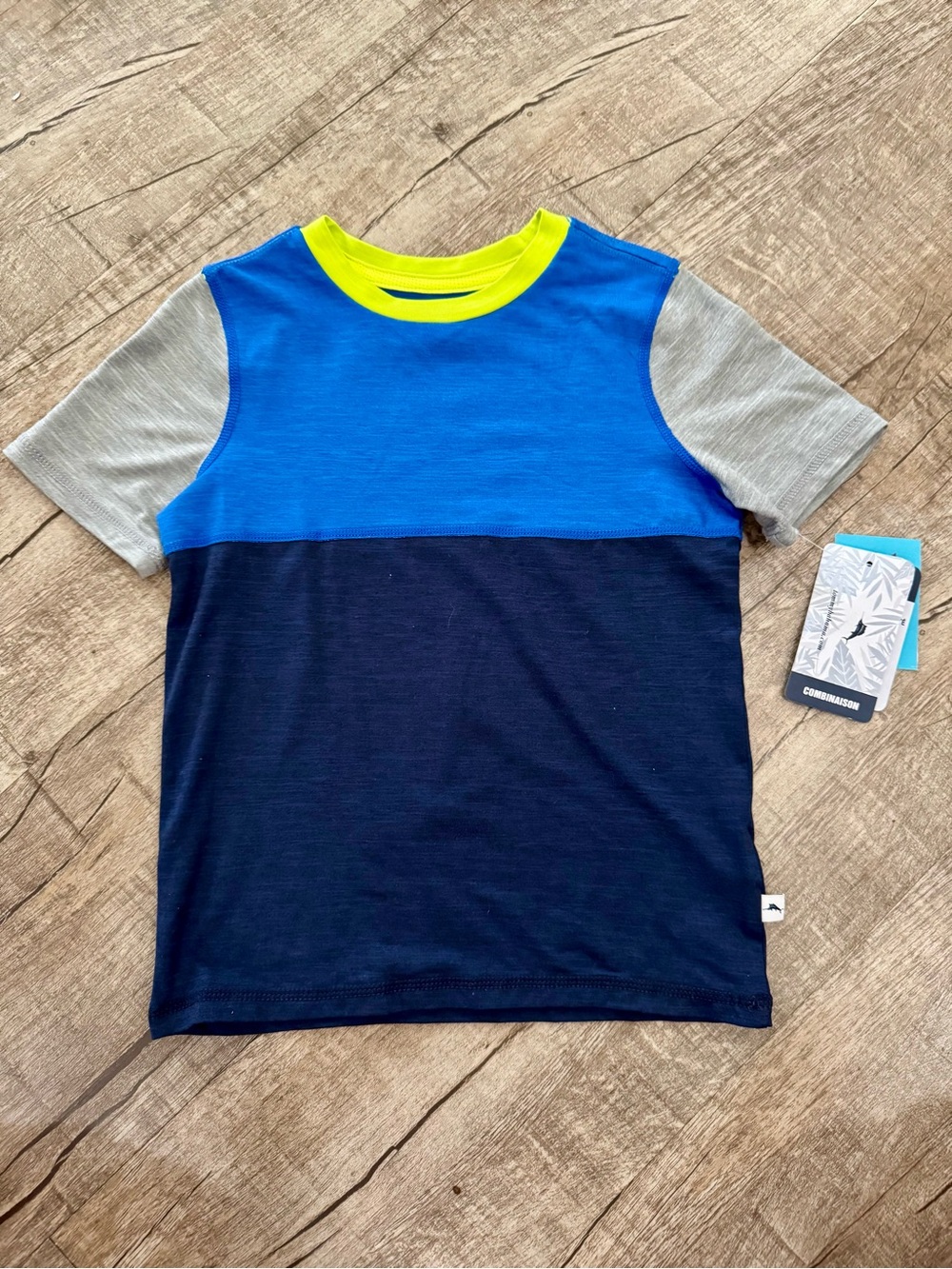 Tommy Bahama Active‎ Shirt Boys XS Color Block Performance Tee NWT